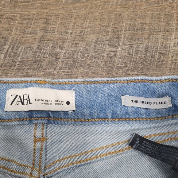 ZARA | The Dreed Flare Cropped Raw Hem Light Wash Denim Jeans | Sz. 2 - Picture 4 of 6